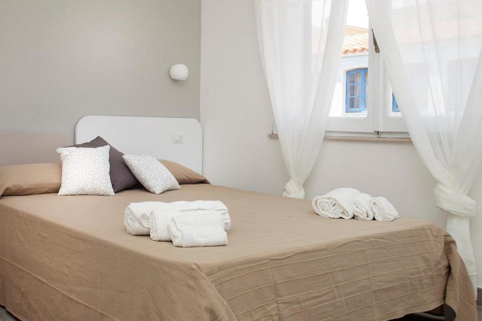 I Viaggi Di Ki Hotell Santa Teresa Gallura Exteriör bild