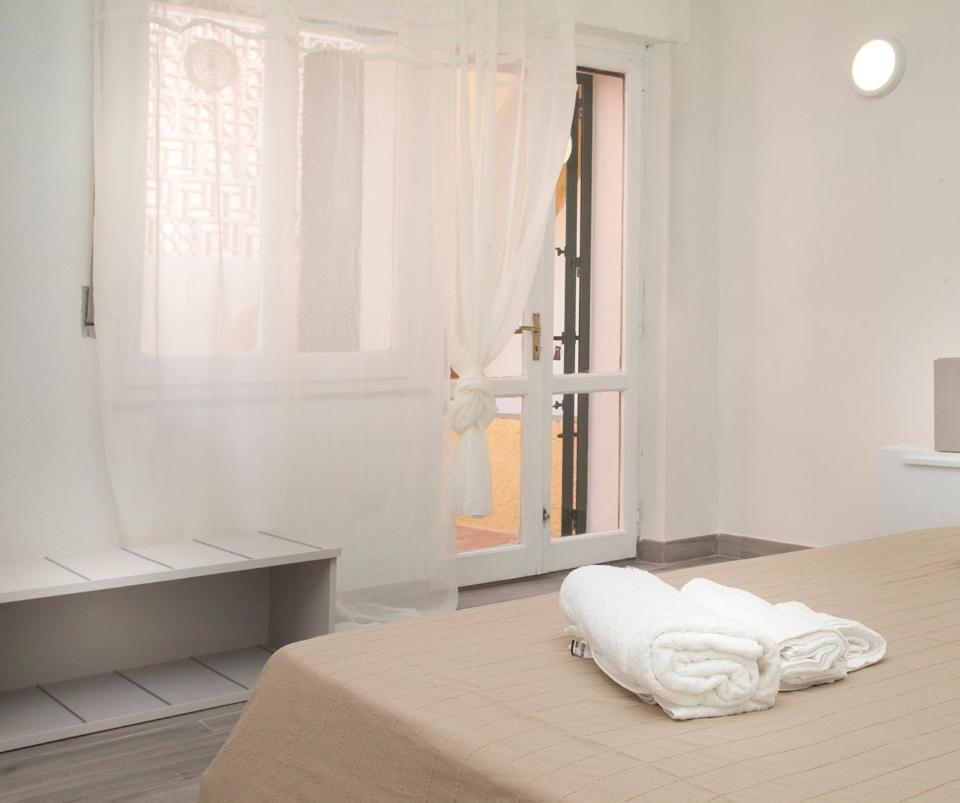 I Viaggi Di Ki Hotell Santa Teresa Gallura Exteriör bild